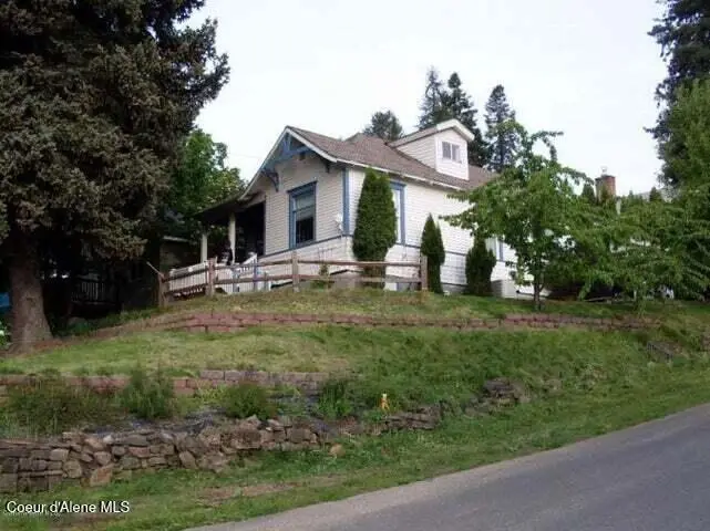 1127 W Jefferson Ave, Saint Maries, ID 83861 - #1