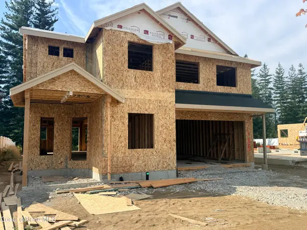 1143 Jersey St, Sandpoint, ID 83864