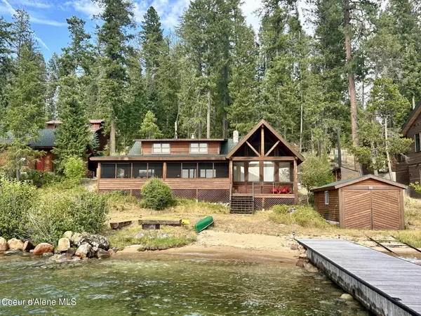 1934 Cape Horn RD, Coolin, ID 83821