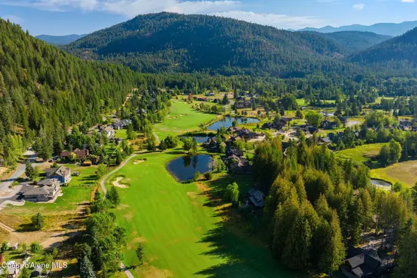 11 Alpenrose LN, Sandpoint, ID 83864
