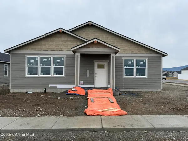 5262 E Aquila Ave, Post Falls, ID 83854