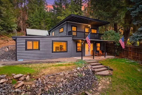 12034 N Wildwood Point RD, Hauser, ID 83854