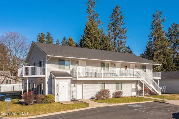723 E Whispering Pines LN #APT 19, Coeur d'Alene, ID 83815