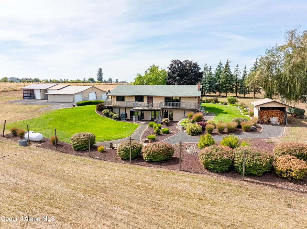 19102 N SANDS RD, Colbert, WA 99005 - #1