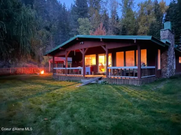 5159 Trout Creek Rd, Calder, ID 83808