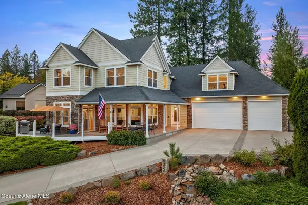 5326 E Shoreline Dr, Post Falls, ID 83854