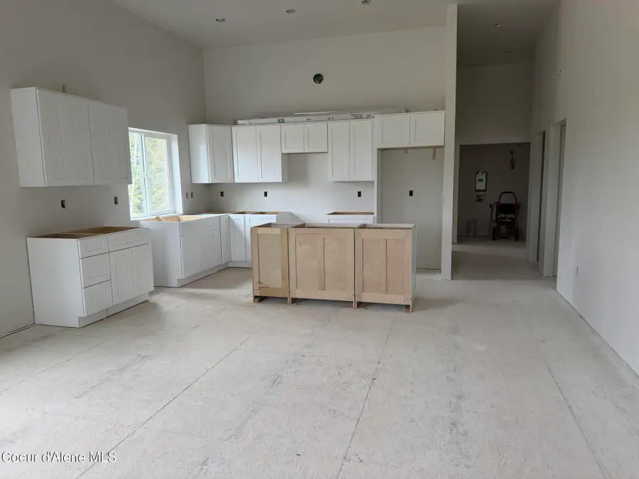 379 Moonfire Rd, Sandpoint, ID 83864 - #3