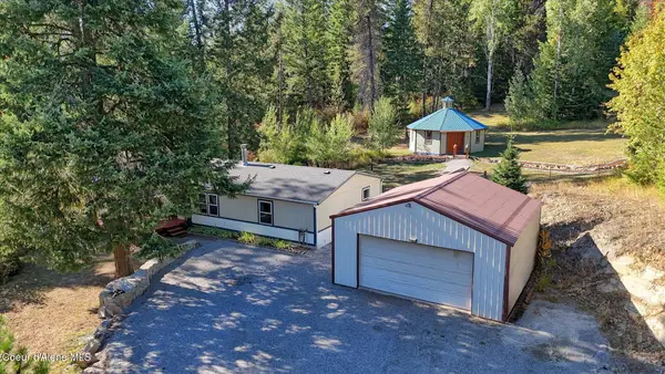 21502 N Derting Rd, Hayden, ID 83835