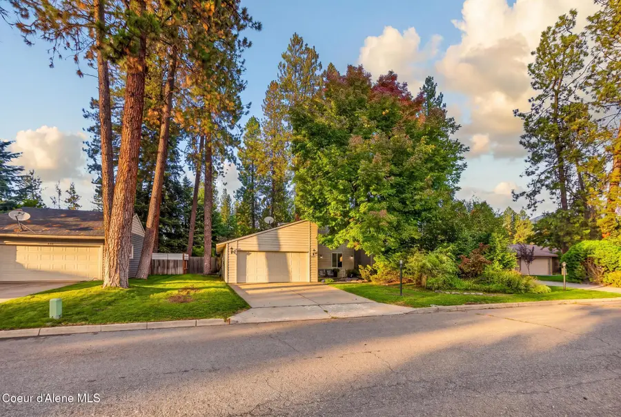 745 E Gregory LN, Coeur Dalene, ID 83815 - #3