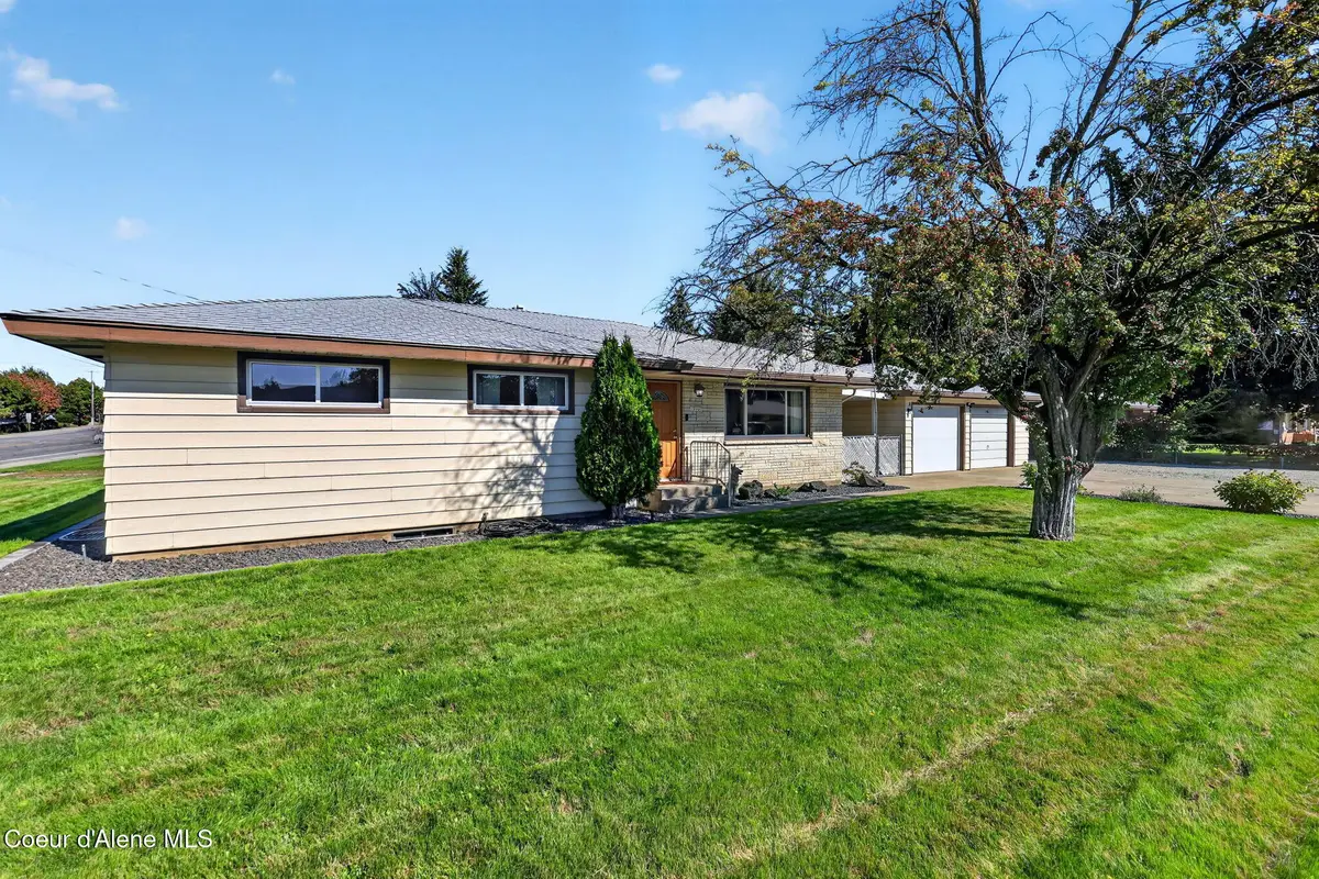 13907 E 4th Ave, Spokane Valley, WA 99216 - #1