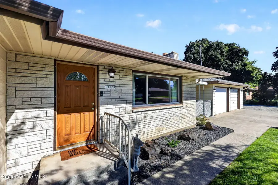 13907 E 4th Ave, Spokane Valley, WA 99216 - #3