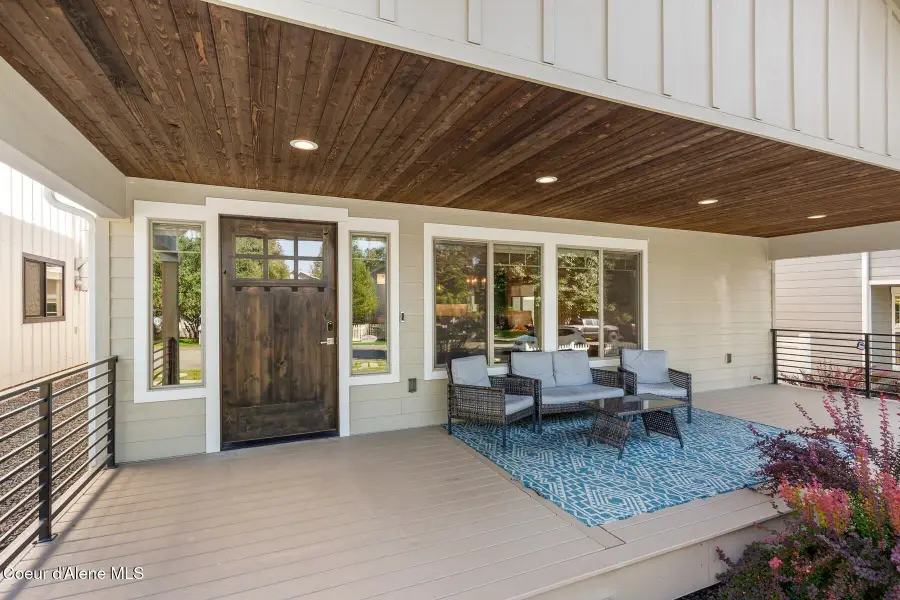 306 S 18th St, Coeur Dalene, ID 83814 - #2