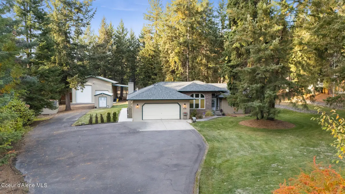 16385 W Hollister Hills Dr, Hauser, ID 83854 - Image #1