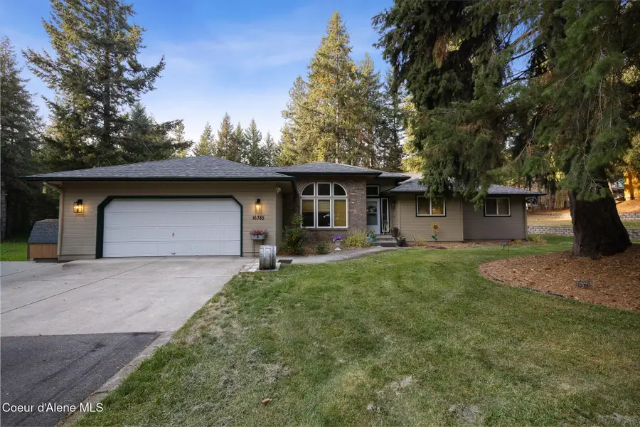 16385 W Hollister Hills Dr, Hauser, ID 83854 - Image #2