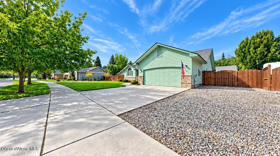 2707 E THOMAS HILL DR, Coeur Dalene, ID 83815 - #2