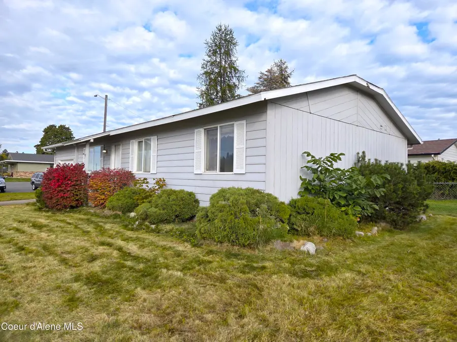 302 W 12th Ave, Post Falls, ID 83854 - #2