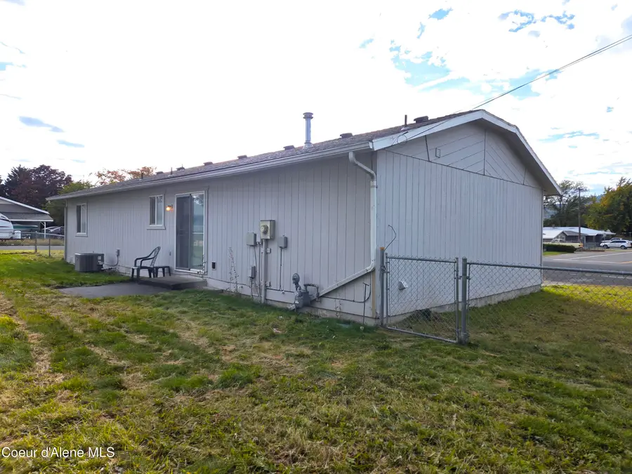 302 W 12th Ave, Post Falls, ID 83854 - #3