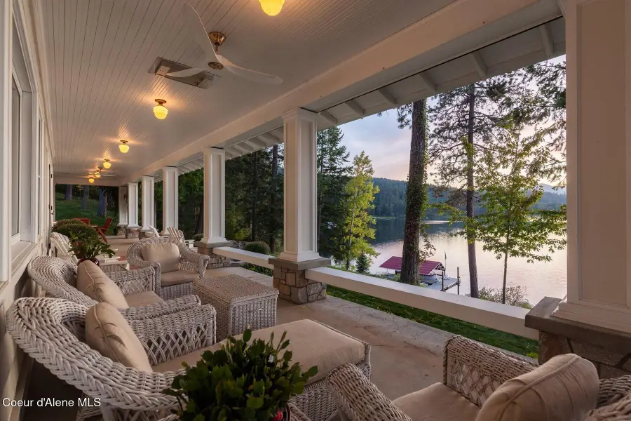 855 S Red Hog Rd, Coeur Dalene, ID 83814 - #2