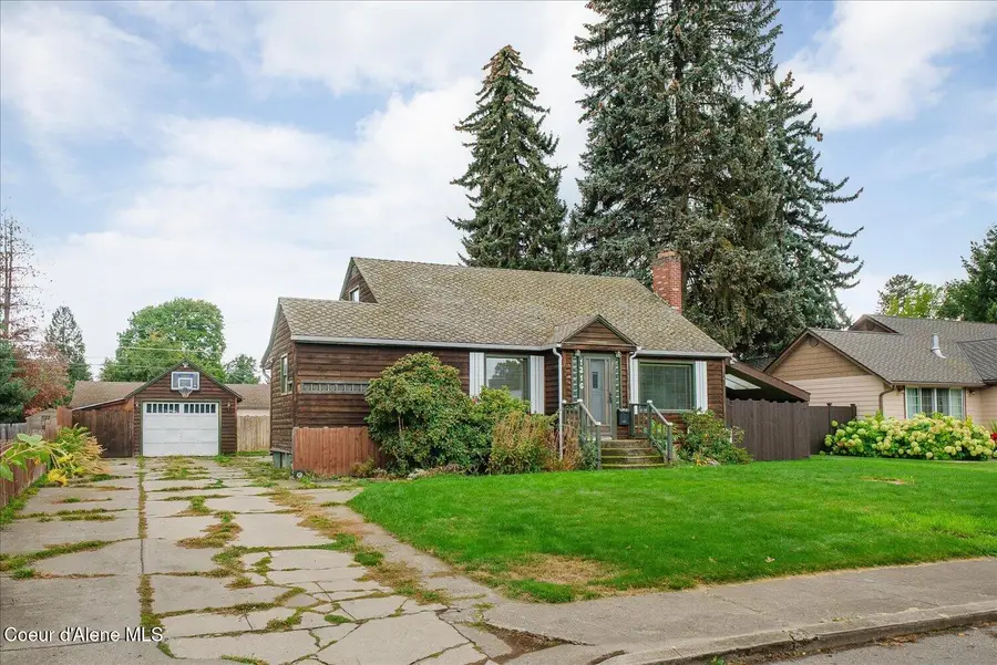 1216 E Montana Ave, Coeur Dalene, ID 83814 - #2