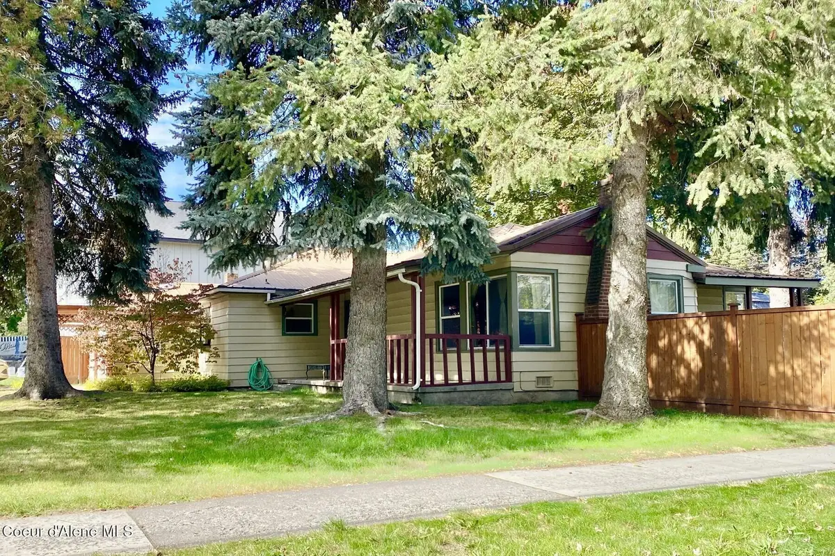 1421 E St Maries Ave, Coeur Dalene, ID 83814 - #1
