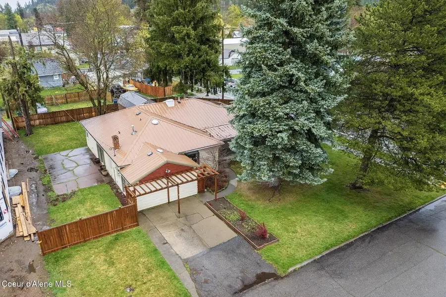 1421 E St Maries Ave, Coeur Dalene, ID 83814 - #3