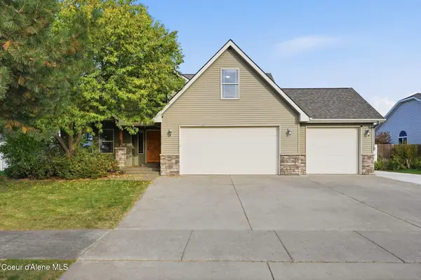 2729 W Porthill CT, Hayden, ID 83835