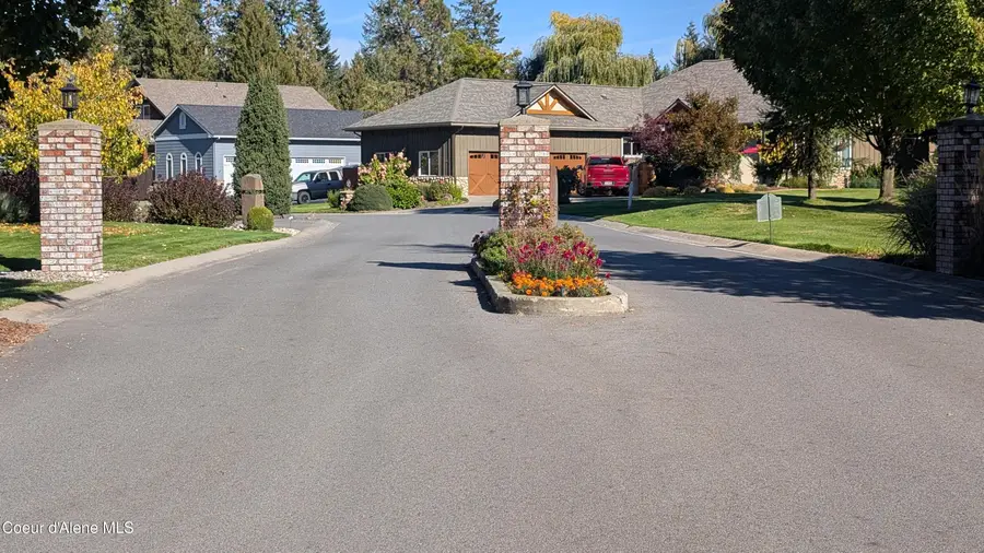 21972 N Molly LN, Rathdrum, ID 83858 - #3