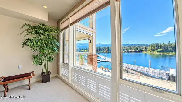 415 W WATERSIDE DR #201, Post Falls, ID 83854