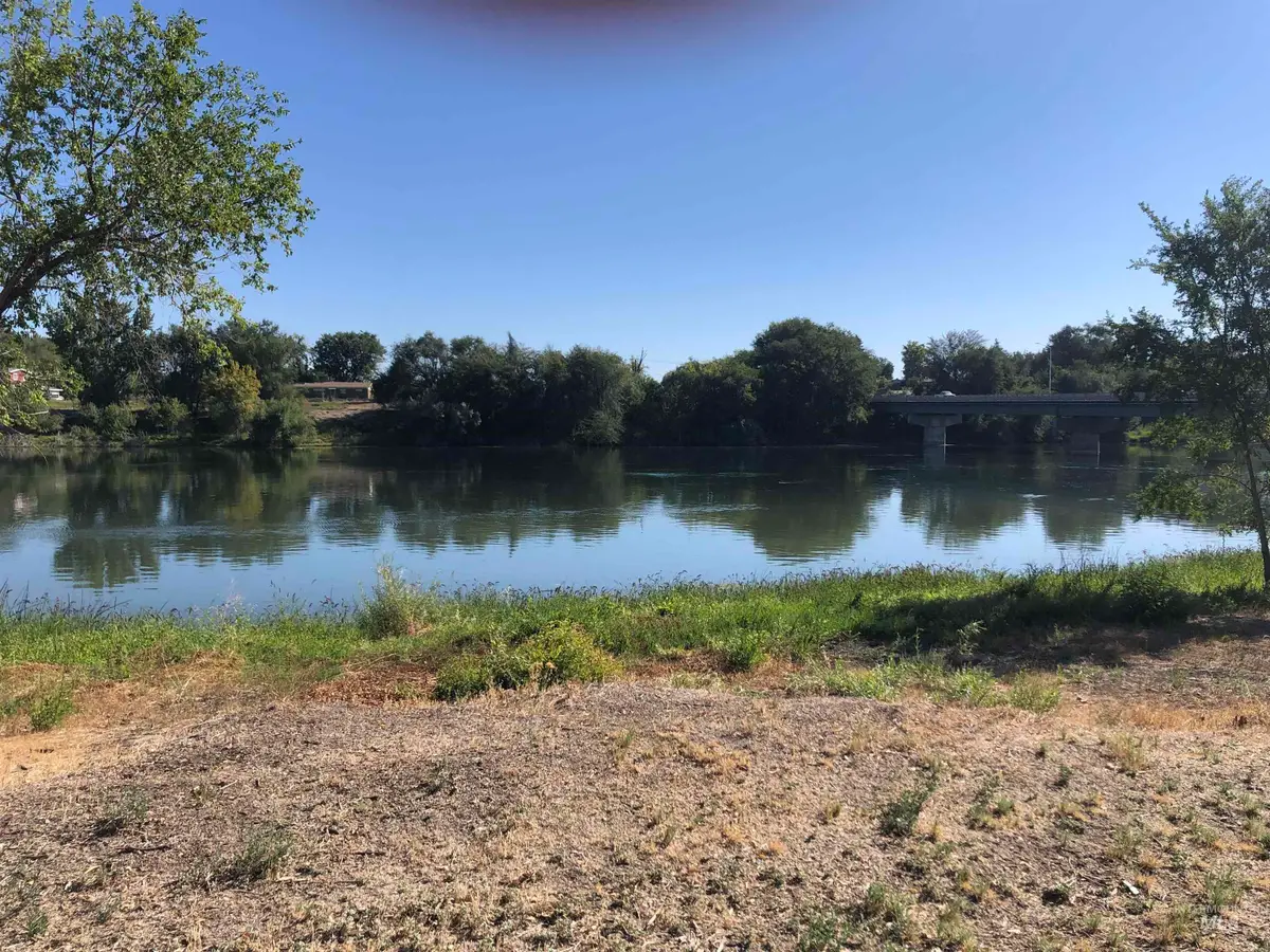 503 Owyhee Avenue, Homedale, ID 83628 - Image #1