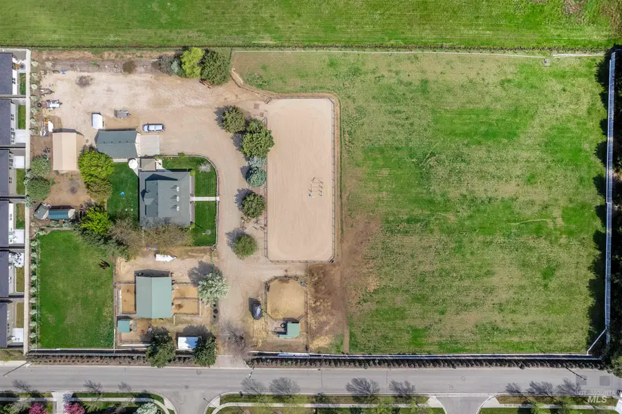 1400 E Leigh Field Dr, Meridian, ID 83646 - #2