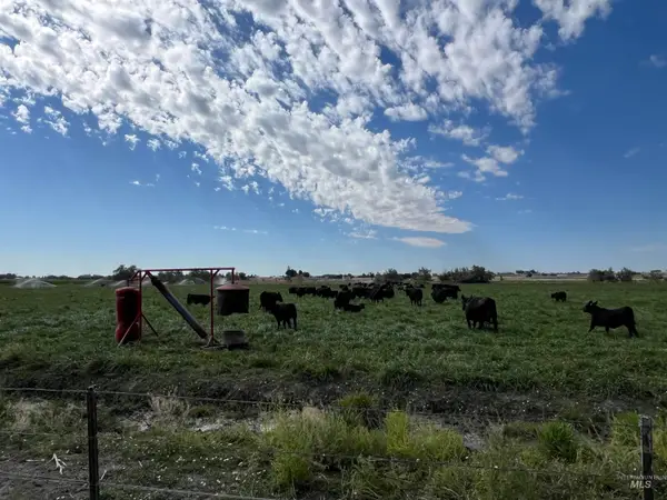 18396 Lower Pleasant Ridge Rd, Caldwell, ID 83607