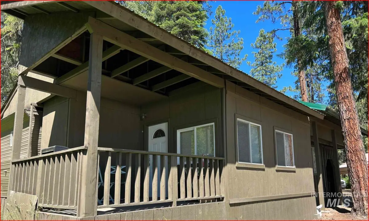 5 Lucky Cir, Garden Valley, ID 83622 - Image #1