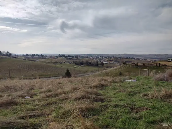 2070 Sargent Dr, Clarkston, WA 99403