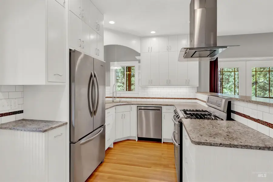 9 Crick Rd, Garden Valley, ID 83622 - Image #2