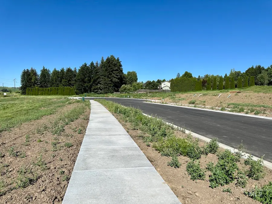2818 Cyprus Court, Moscow, ID 83843 - Image #3