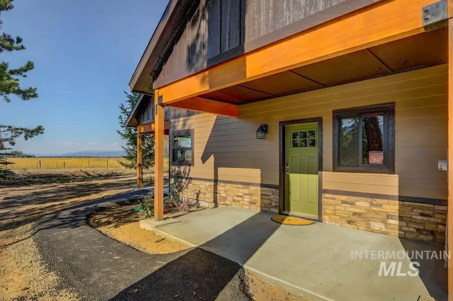 13130 Crane Shore Drive, Donnelly, ID 83615 - Image #2