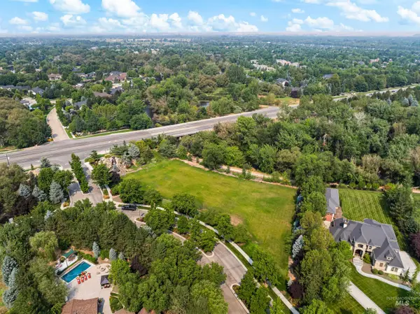 112 E Riversedge, Eagle, ID 83616