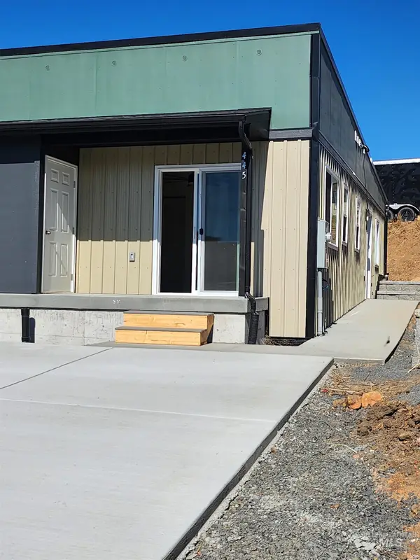 433 Powers Ave, Moscow, ID 83843