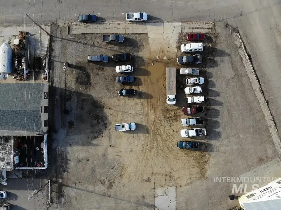 490 E 1st Street, Weiser, ID 83672 - Image #3