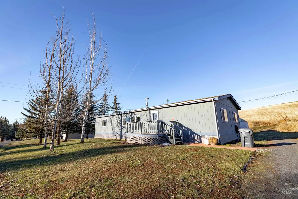 1020 Eid Rd #8, Moscow, ID 83843 - Image #1