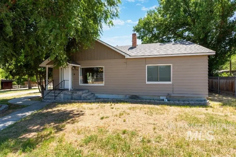 710 E Linden St, Caldwell, ID 83605 - Image #2