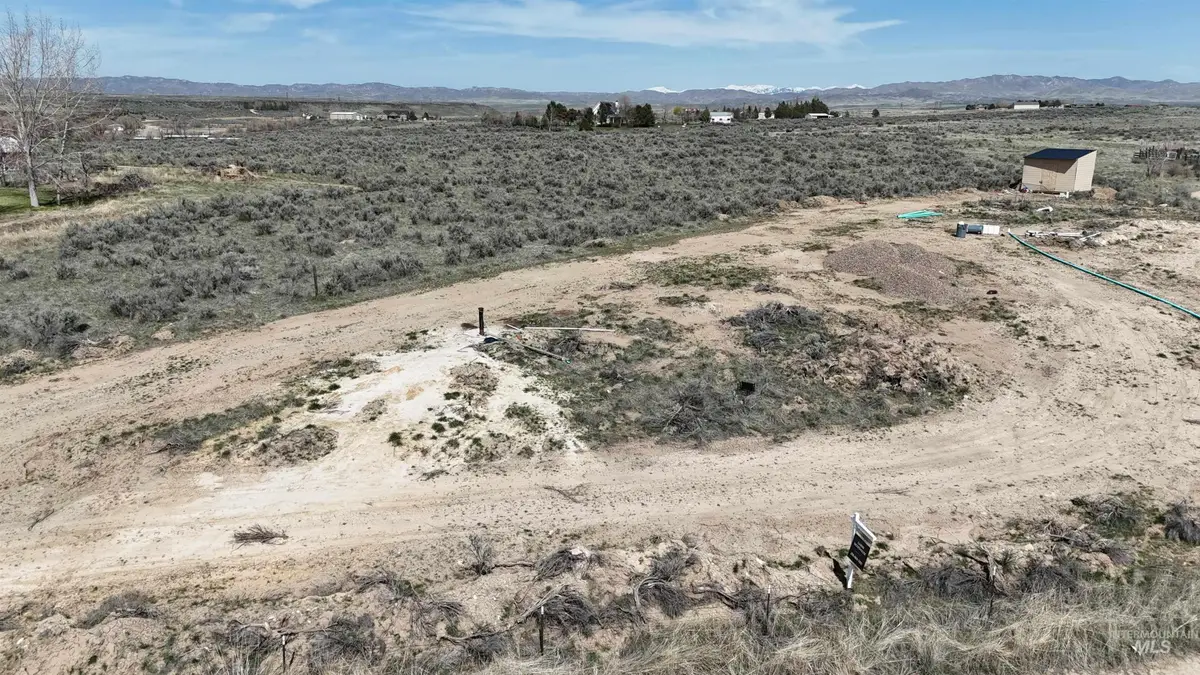 100 Regina Rd, Mayfield, ID 83716 - Image #1