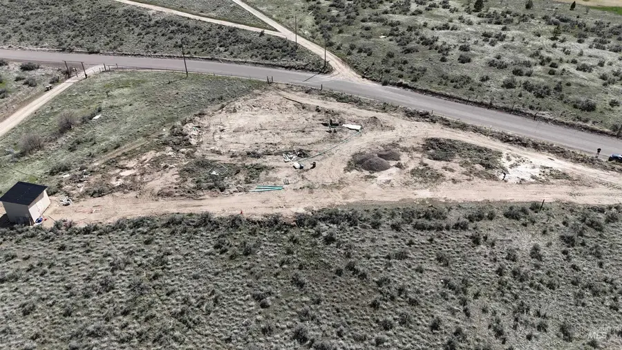 100 Regina Rd, Mayfield, ID 83716 - Image #2