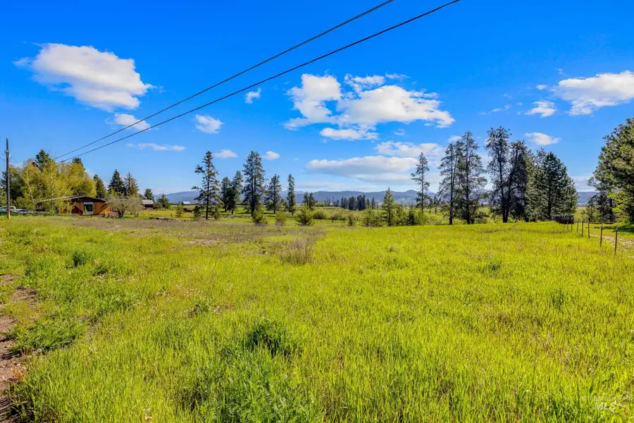 400 Payette St, Donnelly, ID 83615 - #2