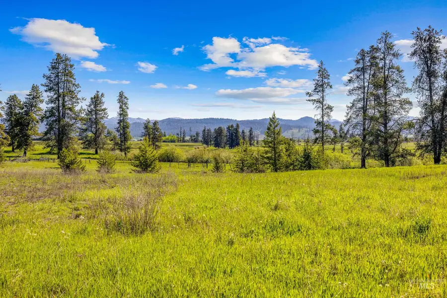 400 Payette St, Donnelly, ID 83615 - #3