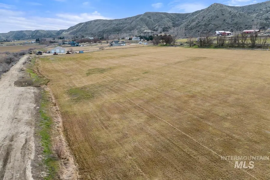 4009 Sally's Ln, Emmett, ID 83617 - Image #3