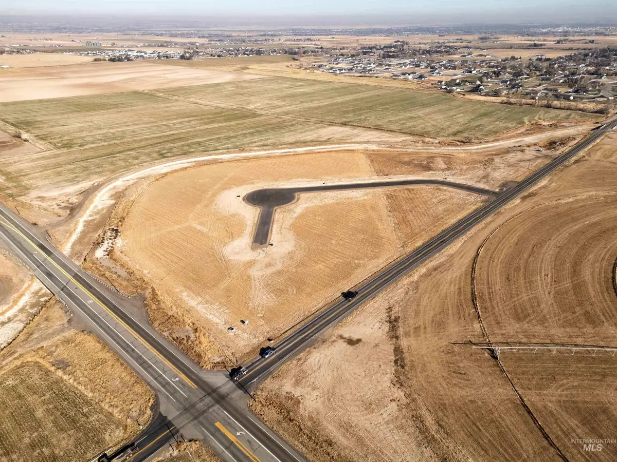 Lot 8, Block 1, Filer, ID 83328 - Image #1