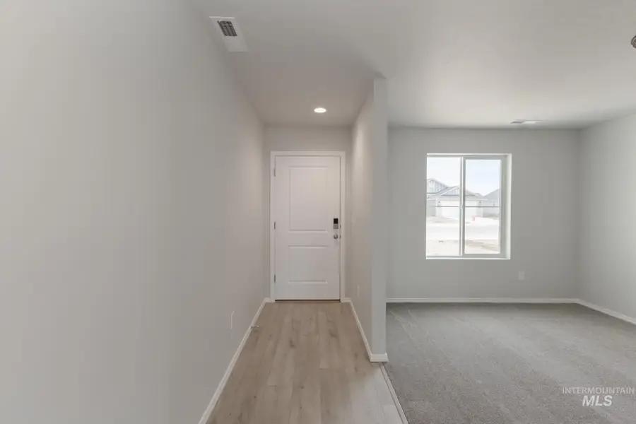 311 Chalcedony Ave, Caldwell, ID 83605 - Image #3