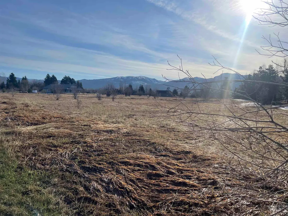 13958 Turner Rd, McCall, ID 83638 - Image #1