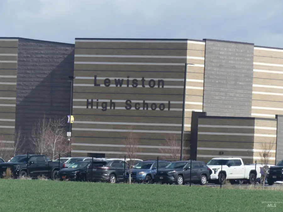 1025 Cecil Andrus Way, Lewiston, ID 83501 - Image #2